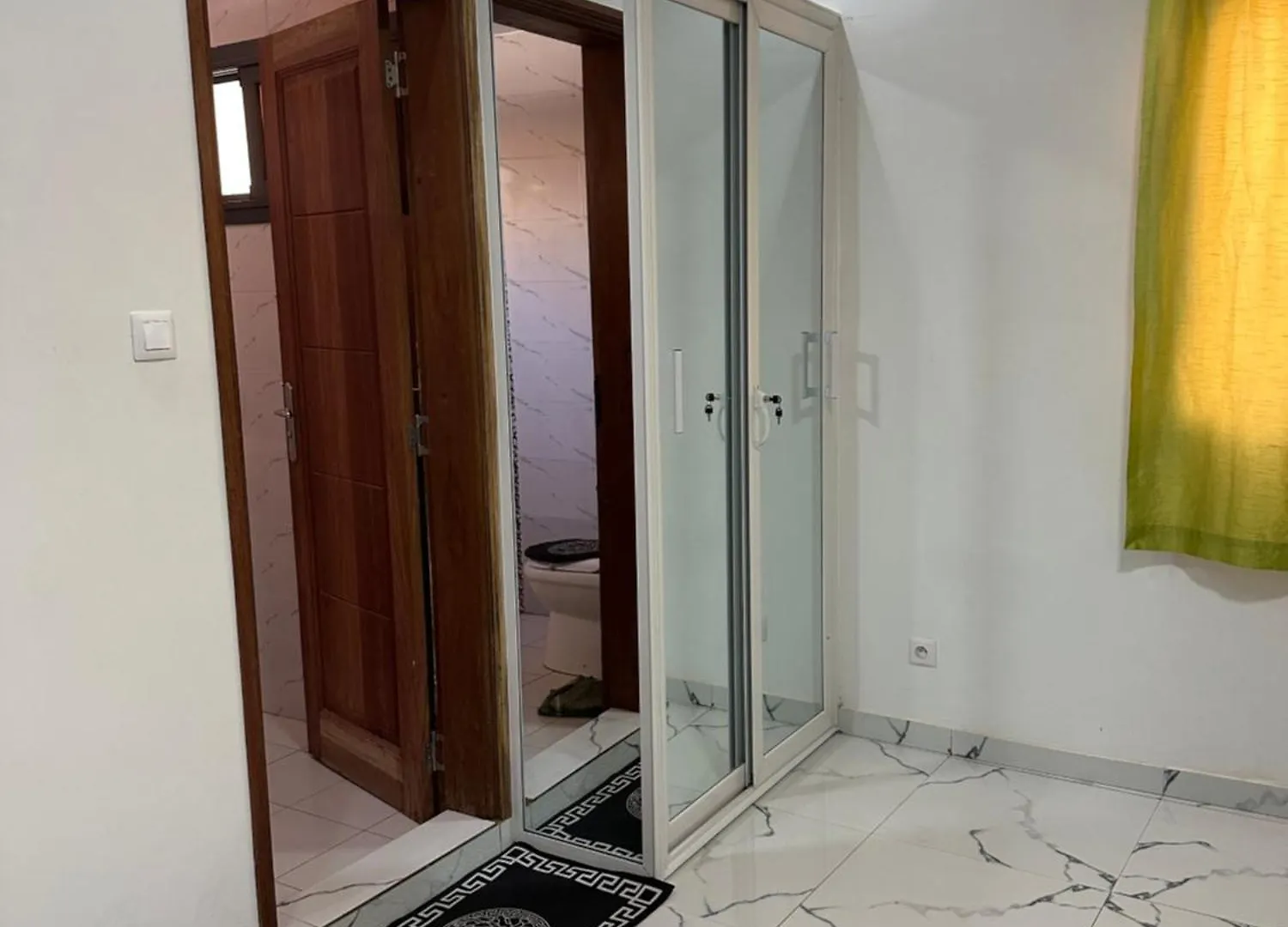 Fa Imo I Διαμέρισμα Ντακάρ 0*,  Σενεγάλη